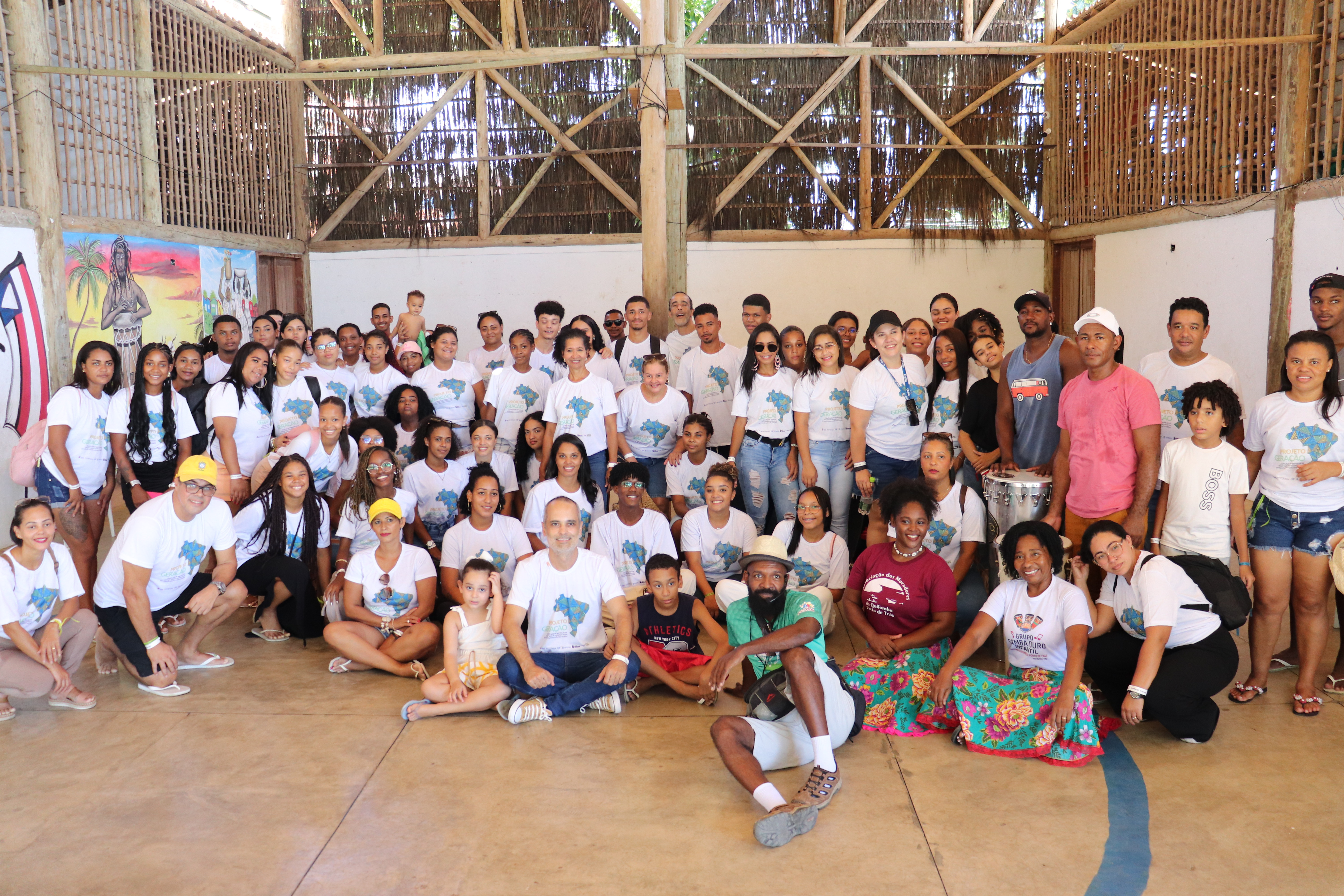 Projeto Geração leva jovens de Ibirataia para aula de campo em Itacaré